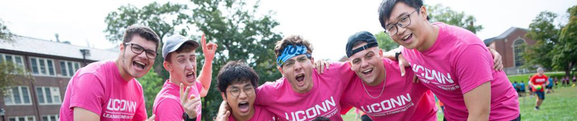 Leadership Learning Community Students at UConn Pose Together for a Photo